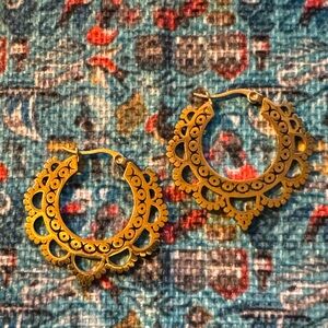 Gold Plated Stainless Steel Filigree Hoop Earrings - Elegant Women's Jewelry NEW